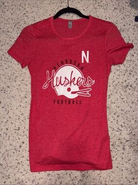 Women’s Husker football tshirt